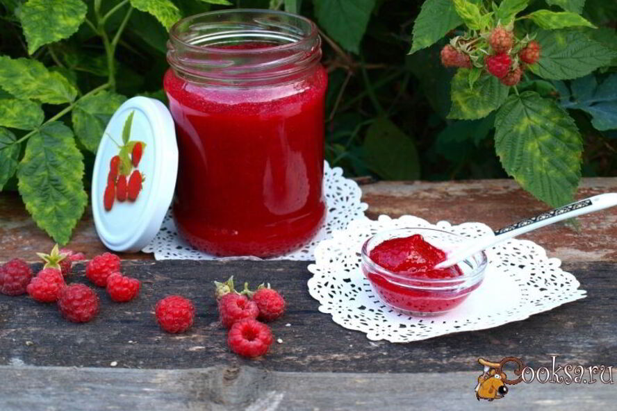 Рецепт малинового джема без варки