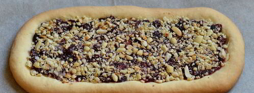 песочные полоски с джемом и орехами. Шаг 8