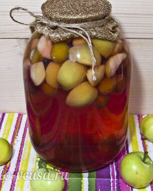 Компот из алычи и яблок на зиму