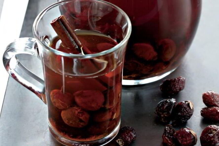 Рецепт компота из сухофруктов с шиповником