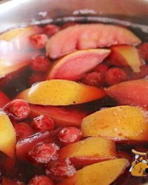 Компот из вишни и яблок на зиму