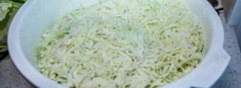 квашеная капуста с клюквой. Шаг 4