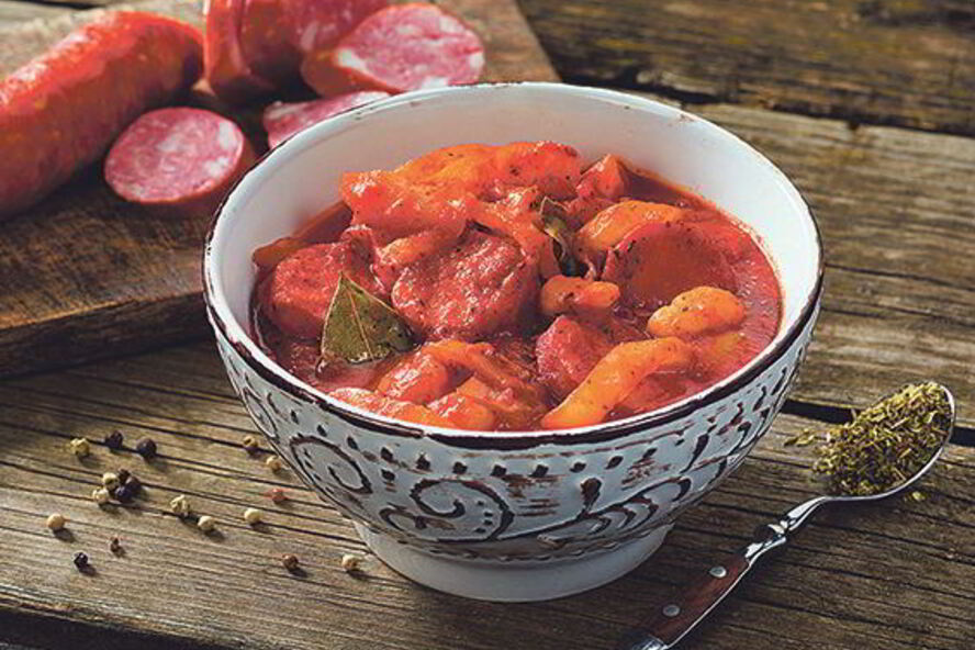 Рецепт лечо с колбасой