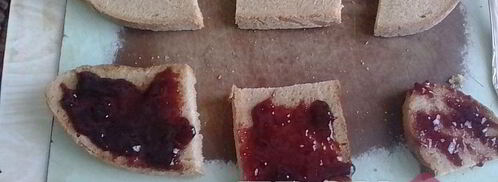 бутер с повидлом. Шаг 3