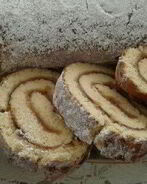 Рулет с яблочным повидлом