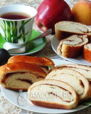 Сдобный рулет с повидлом