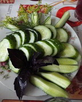 Малосольные огурцы