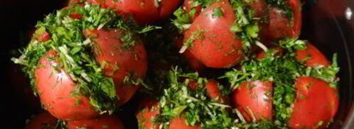 малосольные помидоры с зеленью. Шаг 8