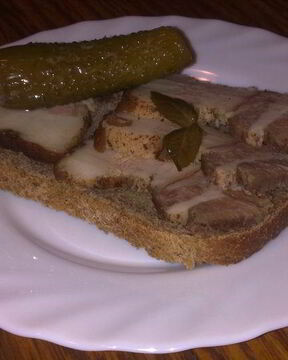 Сало — бомба Для защитников отечества