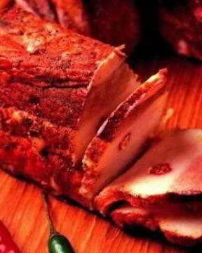 Сало соленое в луковой шелухе