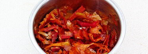 сало в луковой шелухе в мультиварке. Шаг 3