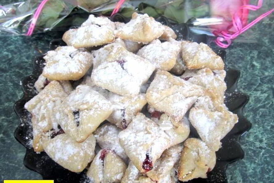 Рецепт конвертиков с вареньем на сметане