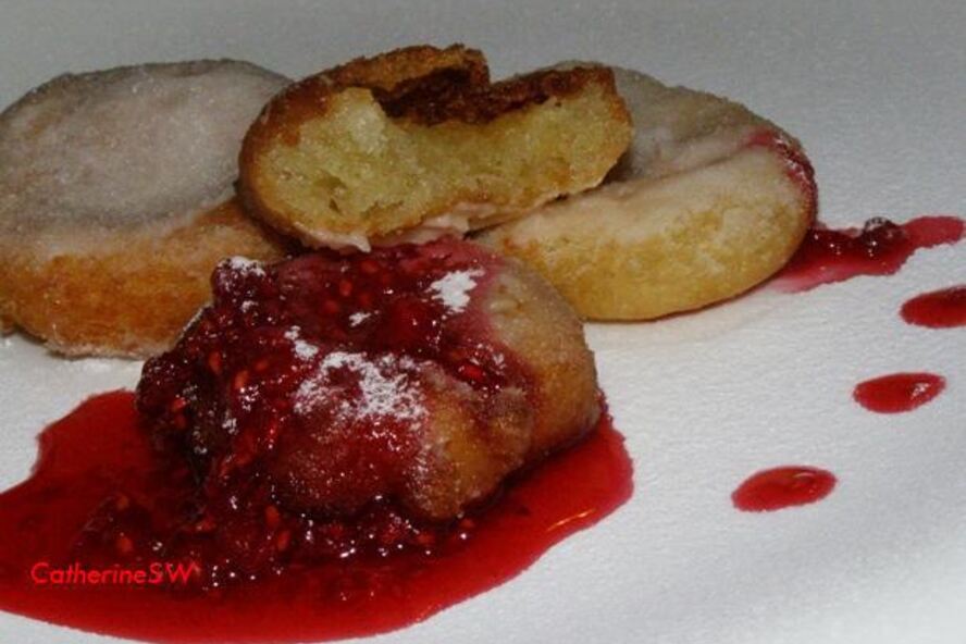 Рецепт пончиков бюни с малиновым вареньем