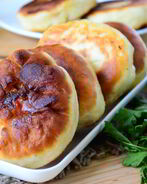 Беляши с помидорами и сыром