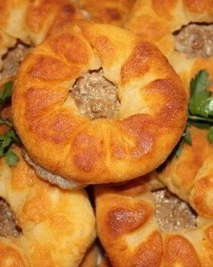 Пышные беляши с мясным фаршем по-домашнему