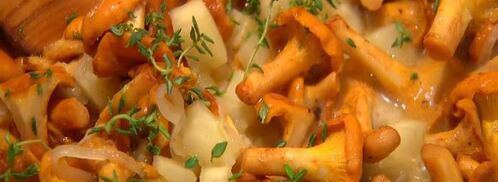 брускетты с лисичками, сельдереем и зеленым луком. Шаг 7