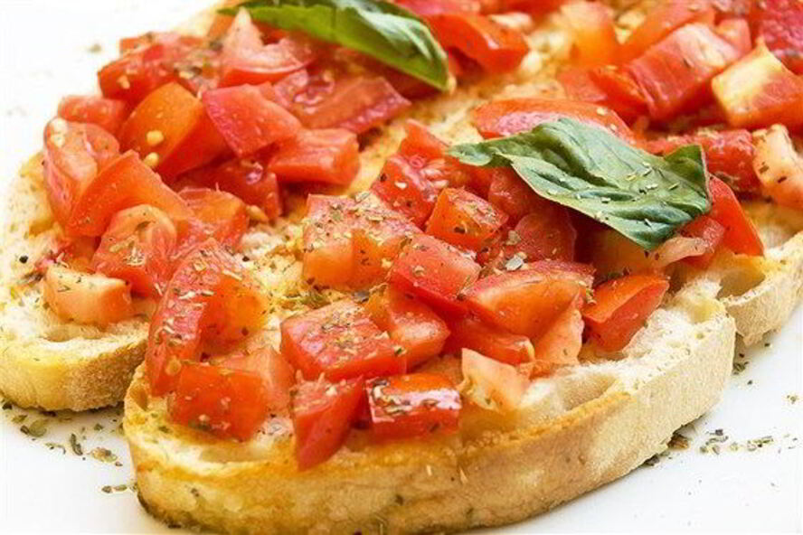 Рецепт брускетт с помидорами и базиликом