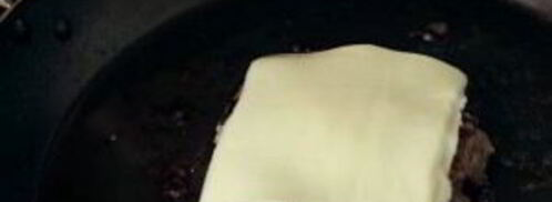 бургер с яйцом. Шаг 4