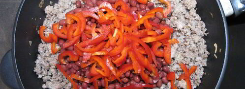 буррито с фаршем и красной фасолью. Шаг 6