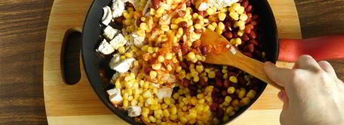 буррито с курицей и фасолью. Шаг 8