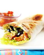 Буррито с курицей на гриле и фасолью