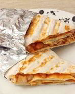 Буррито со свининой и фасолью