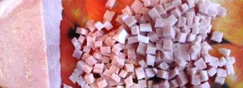 бутербродный тортик с окороком и яйцом. Шаг 3