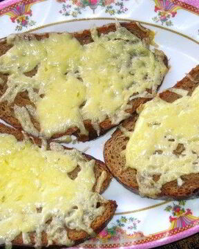 Бутерброды с сыром в духовке