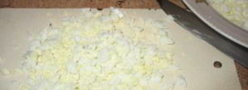 бутерброды с яйцом и чесноком. Шаг 4