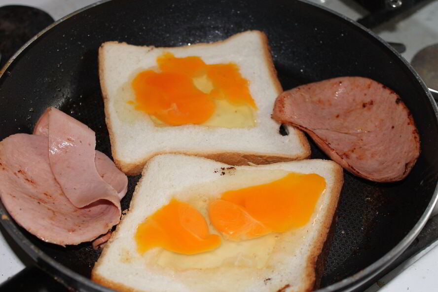 Рецепт горячих бутербродов с яйцом