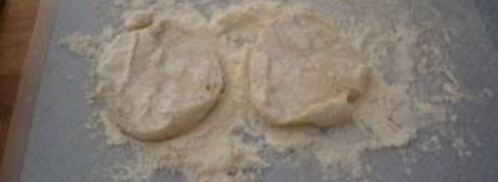чебуреки домашние с мясом. Шаг 7