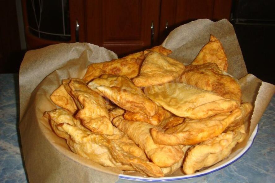 Рецепт чебуреков по-домашнему