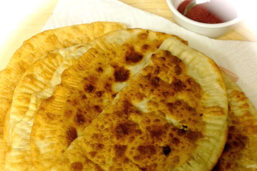 Рецепт чебуреков с мясной начинкой