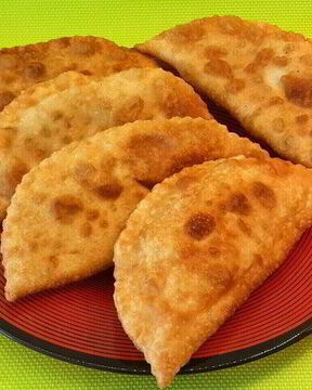 Чебуреки с мясом и зеленью