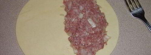 чебуреки с мясом на минеральной воде. Шаг 6