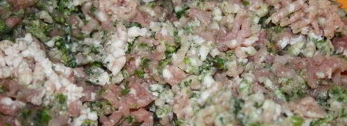 сочные хрустящие чебуреки со свининой. Шаг 3