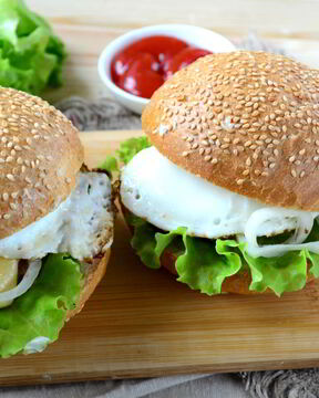 Завтрак в чизбургере