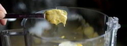 фаршированные вареные яйца. Шаг 3