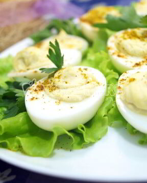 Фаршированные яйца Карри