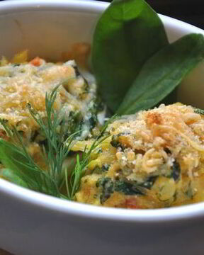 Фаршированные яйца с начинкой из шпината