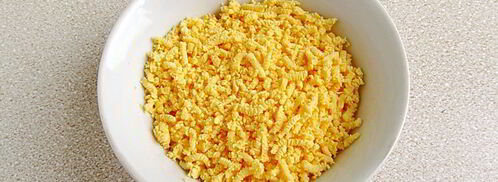 яйца, фаршированные шпротами. Шаг 3