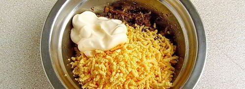 яйца, фаршированные шпротами. Шаг 5