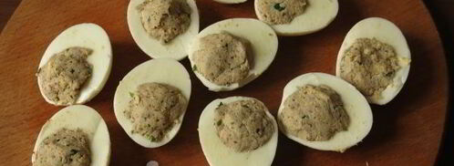 яйца фаршированные в цветном желе. Шаг 8