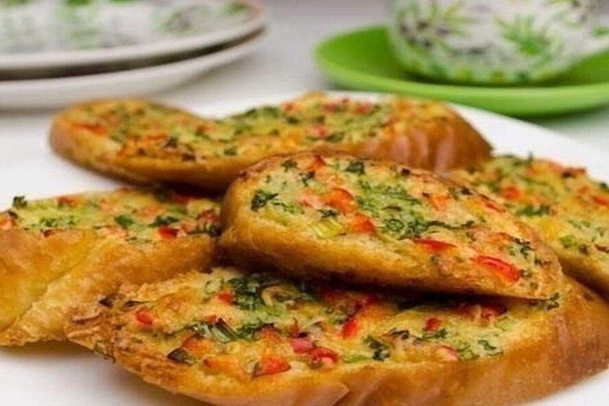 Рецепт гренков с луком