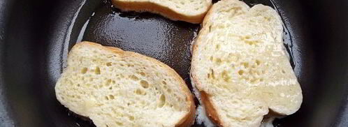 гренки с сыром и яйцом на сковороде. Шаг 11