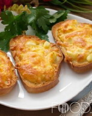 Гренки с сыром в духовке