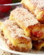 Сладкие рулетики-гренки по-французски