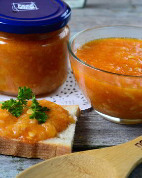 Кабачковая икра с майонезом на зиму