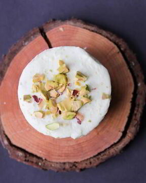 Канапе из белого сыра и фасоли