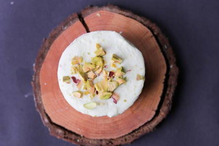 Рецепт канапе из белого сыра и фасоли